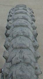 Kenda tire tread pattern